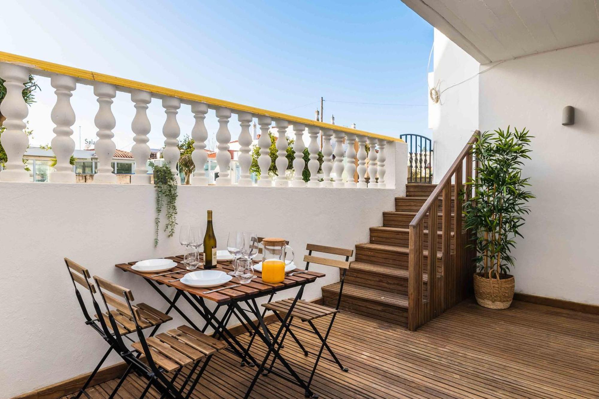 אלבופיירה Santa Eulalia 2-Bedroom Apartment - Swimming Pool - Wifi מראה חיצוני תמונה